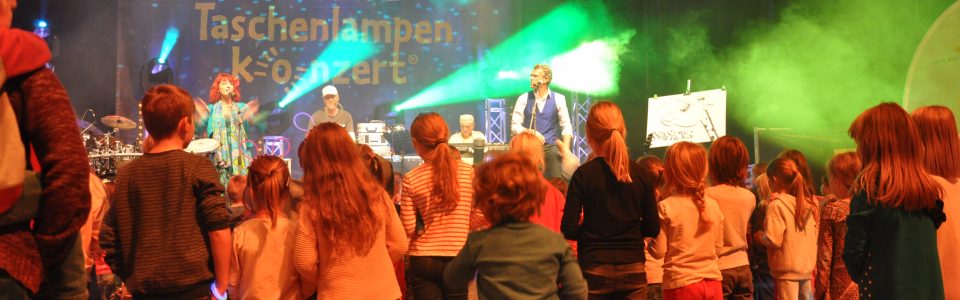 Taschenlampenkonzert Mainz Rumpelstil Familienkonzert Kinderkonzert Kinder Konzert Kindermusik